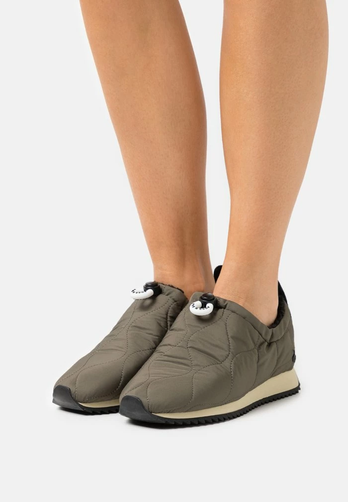 RETRO CAMP RUNNER - Slip-ons - olive night Rag & Bone RETRO CAMP RUNNER - Slip-ons - Olive Night -US rag & bone Sales shop 06dd18f64ab94f8c89e492b17aca1954