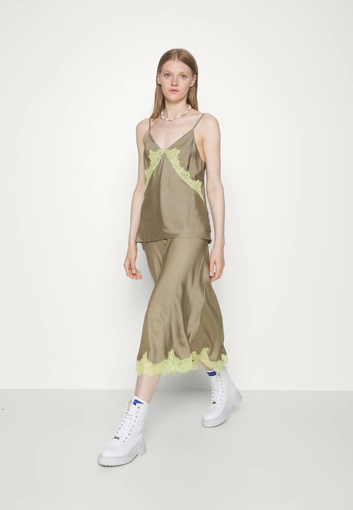 LOGAN - Blouse - olive green Rag & Bone LOGAN - Blouse - Olive Green -US rag & bone Sales shop 2ad16519fe3040aba8a818c558a44983