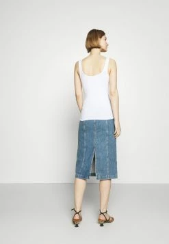 Rag & Bone THE ESSENTIAL SCOOP NECK TANK LABEL - Top - White -US rag & bone Sales shop 3405c082982f4e13bb93f120465eba61