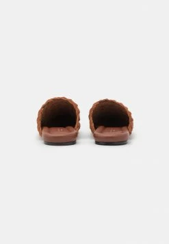 Rag & Bone LEWIS SLIDE - Mules - Redwood 5 Rag & Bone LEWIS SLIDE - Mules - Redwood -US rag & bone Sales shop 3c585552d8ee4d75bd251e2b16ab2a58