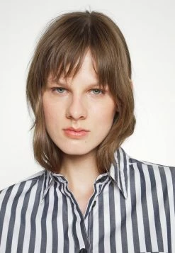 Rag & Bone MAXINE BUTTON DOWN SHIRT - Button-down Blouse - Blue Denim -US rag & bone Sales shop 46f132adb2124c15866a9c10ae60783d