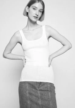 Rag & Bone THE ESSENTIAL SCOOP NECK TANK LABEL - Top - White -US rag & bone Sales shop 47593aeb38f2499cb5524117137f9634