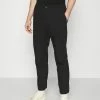 Rag & Bone FLYNT PANT IN TECH - Trousers - Black -US rag & bone Sales shop 665ff04811314db3b7be471686fc66ac