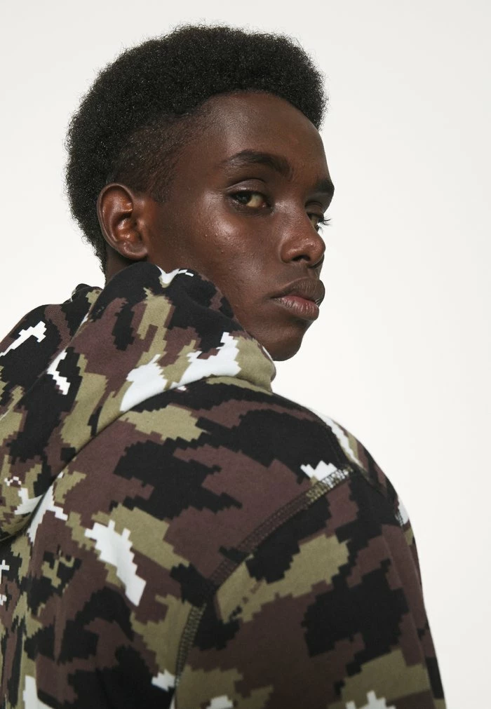 CITY CAMO HOODIE - Sweatshirt - armymult Rag & Bone CITY CAMO HOODIE - Sweatshirt - Armymult -US rag & bone Sales shop 7a6ade357edd455f97dee4015ecff06e