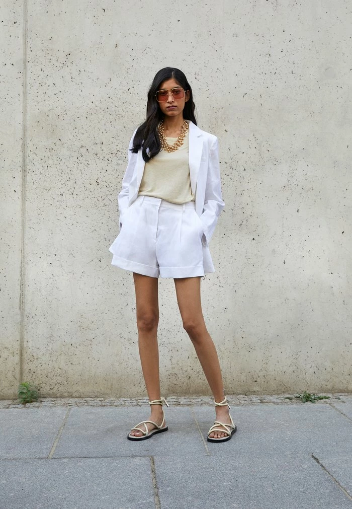 IVY - Shorts - white Rag & Bone IVY - Shorts - White -US rag & bone Sales shop b9b10db3ede244dd95bc46b4c8fd0c82