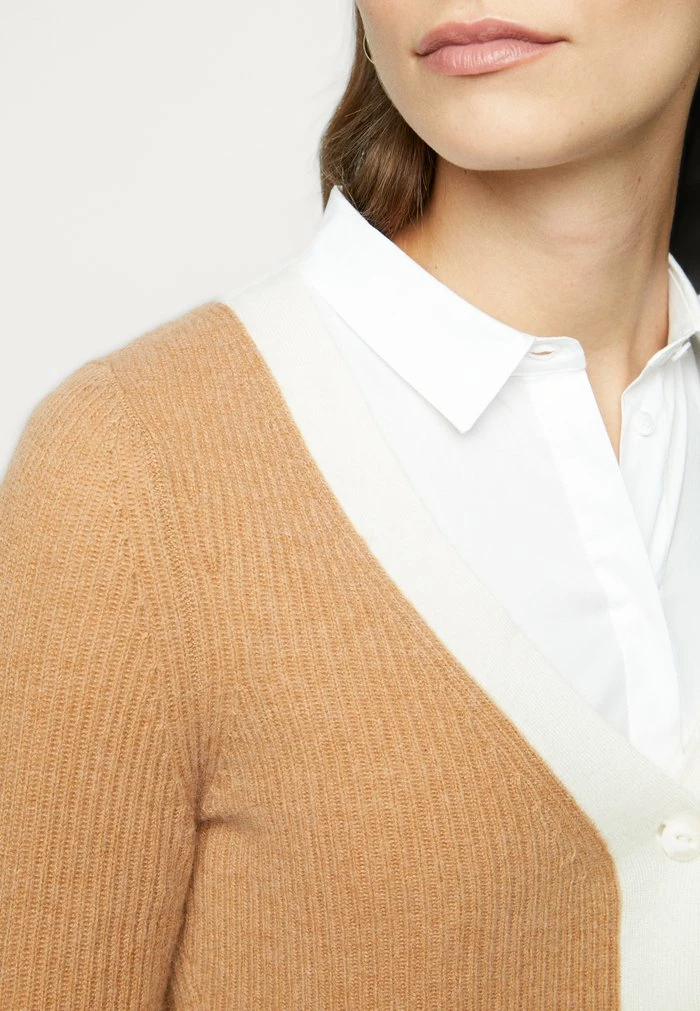 PIERCE VEE CARDIGAN - Cardigan - camel Rag & Bone PIERCE VEE CARDIGAN - Cardigan - Camel -US rag & bone Sales shop c71ff04a6f7d440084e122c97e31b14d