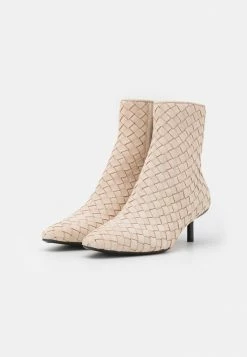 Rag & Bone RIO BOOT MID - Classic Ankle Boots - Beige -US rag & bone Sales shop d9663290c09d46468eb755ba946733b9