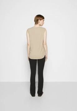 Rag & Bone ZOE MUSCLE TANK LABEL - Top - Tanbeige -US rag & bone Sales shop ec29e54dfa384c65a73ad281021c2931