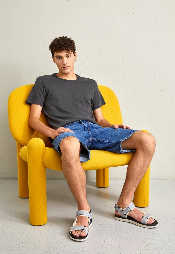 CLASSIC FLAME TEE - Basic T-shirt - darkgrey Rag & Bone CLASSIC FLAME TEE - Basic T-shirt - Darkgrey -US rag & bone Sales shop fb8c124b4c2848afa4888fefef3dc476