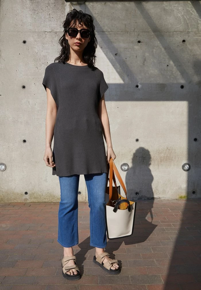 NINA HIGH-RISE ANKLE FLARE WHITE LABEL - Bootcut jeans - poppy Rag & Bone NINA HIGH-RISE ANKLE FLARE WHITE LABEL - Bootcut Jeans - Poppy -US rag & bone Sales shop fcaf59eb52274e9482ed0fc8a65747ff