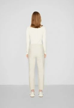 Rag & Bone NINA HIGH-RISE ANKLE CIGARETTE - Slim Fit Jeans - Ecru -US rag & bone Sales shop fd25bca667464d7a8d6b8429aa9b3ac1